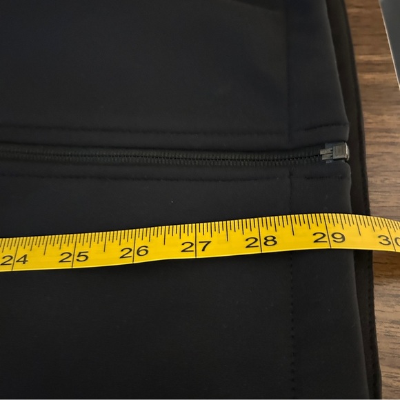 NWT The North Face Men's Performance Jacket in Black *Company Logo* - Picture 8 of 9